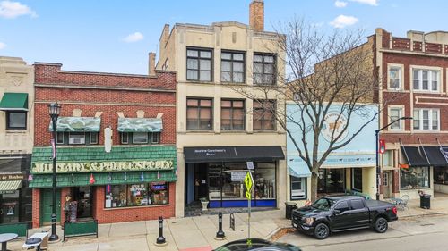 apt-e-7349 Madison St, Forest Park, IL, 60130-1565 | Card Image