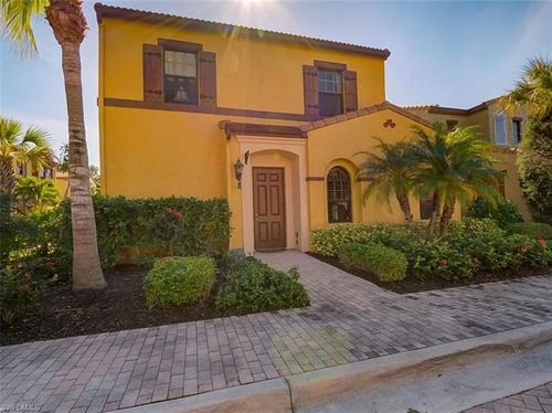 apt-7902-11977 Izarra Way, FORT MYERS, FL, 33912-8932 | Card Image
