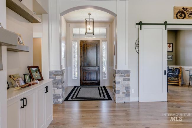 22608 Aura Vista Way, House other with 3 bedrooms, 4 bathrooms and 5 parking in Caldwell ID | Image 4