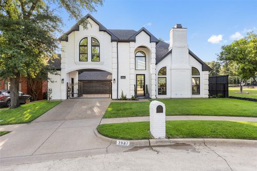 7537 Vineyard Trl, Garland, TX, 75044-2105 | Card Image