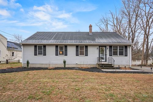 31 Union St, Barre, MA, 01005-8715 | Card Image