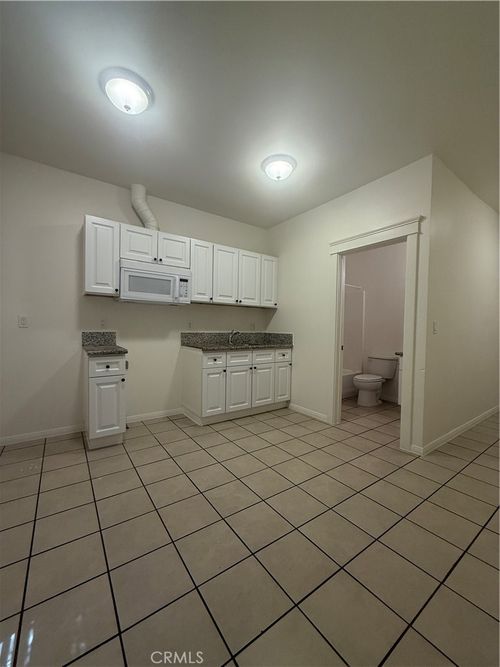 4-718 Chestnut Ave, Long Beach, CA, 90813-6432 | Card Image