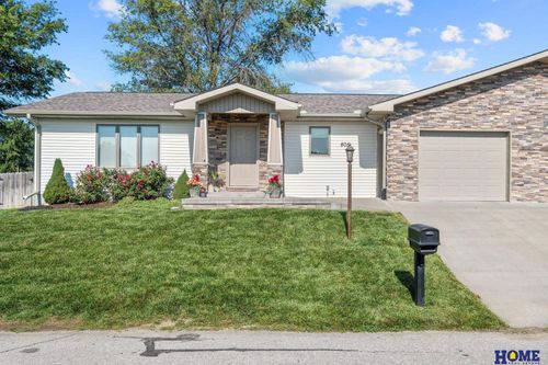 805 Country Vw, Firth, NE, 68358-6083 | Card Image