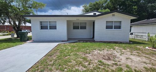 810 Moseley Ave, Palatka, FL, 32177-4943 | Card Image