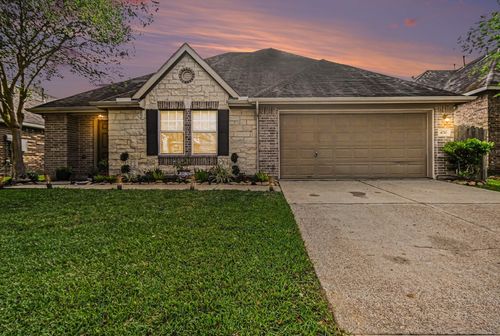 4710 Lake Rim Dr, Alvin, TX, 77511-5149 | Card Image