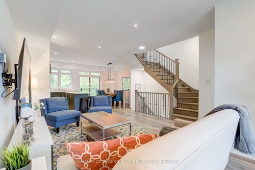 105 Marina Village Dr, Port Severn, ON, L0K1S0 | Card Image