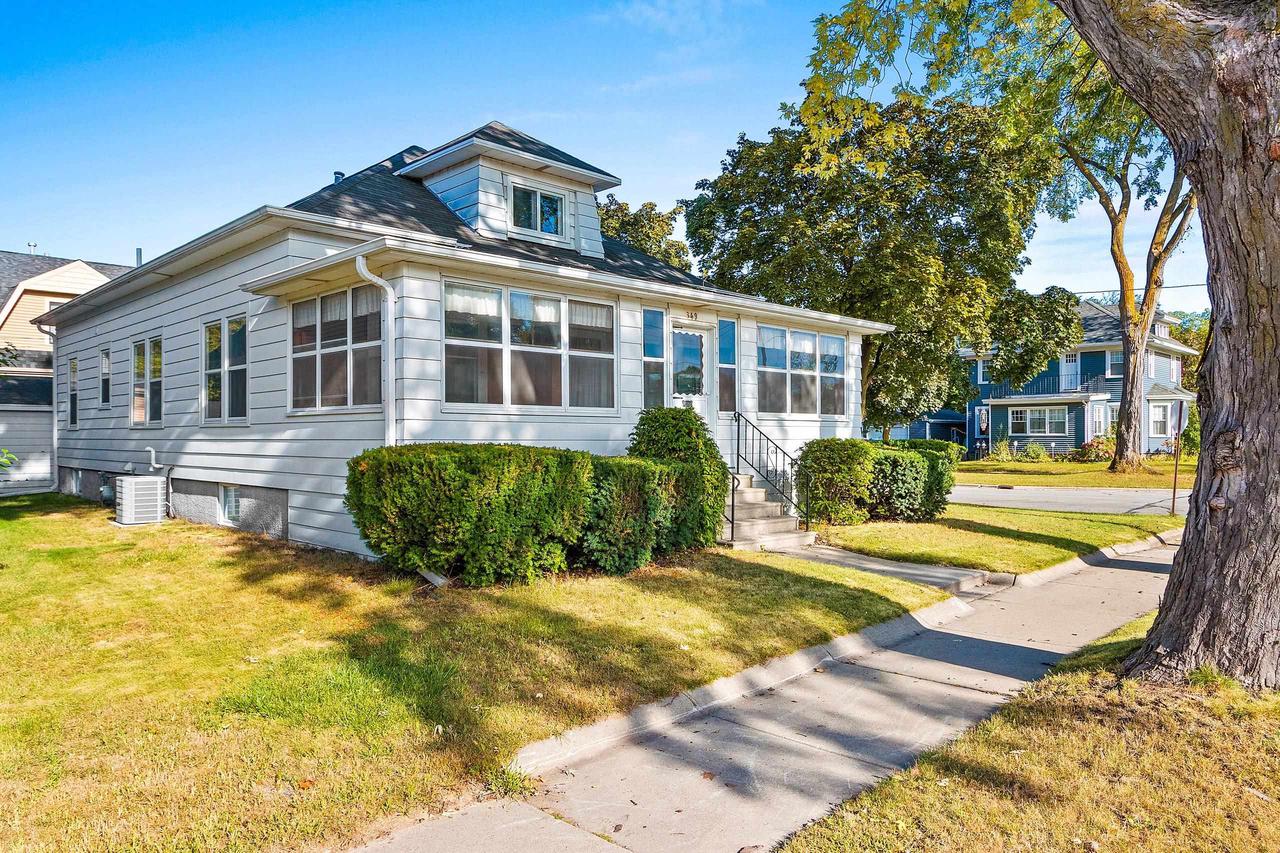 Ashland Ave, Green Bay, WI 54303