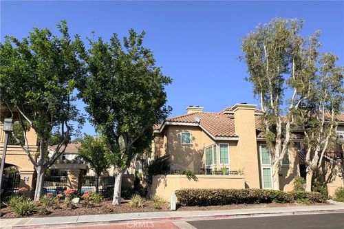 77-8215 E White Oak Rdg, Orange, CA, 92869-6580 | Card Image