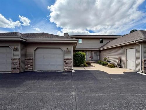 N4142 Pine St, Brodhead, WI, 53520-8614 | Card Image