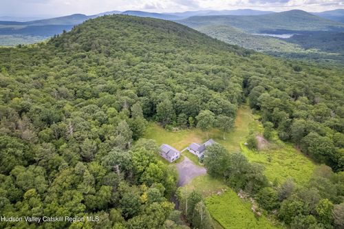 128 New Cut Rd, Bearsville, NY, 12409-5026 | Card Image