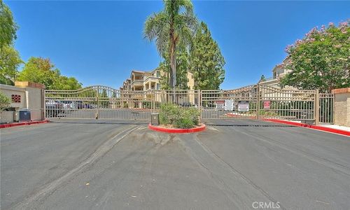 305-1020 Vista Del Cerro Dr, Corona, CA, 92879-7803 | Card Image