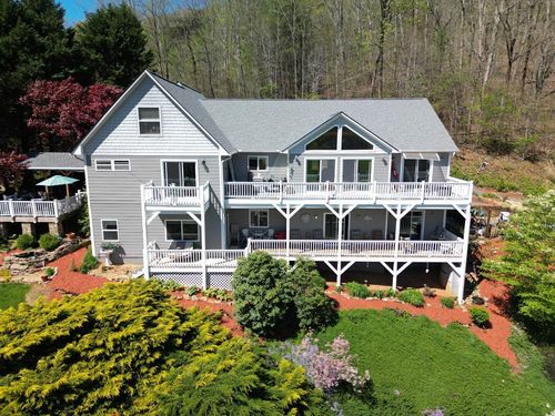 255 Ash Branch Cir, Hayesville, NC, 28904-9511 | Card Image