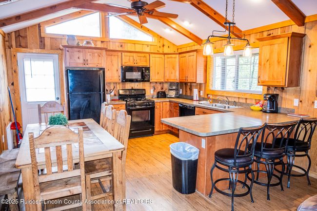 901 Main Rd, House other with 4 bedrooms, 3 bathrooms and null parking in Ruidoso NM | Image 12