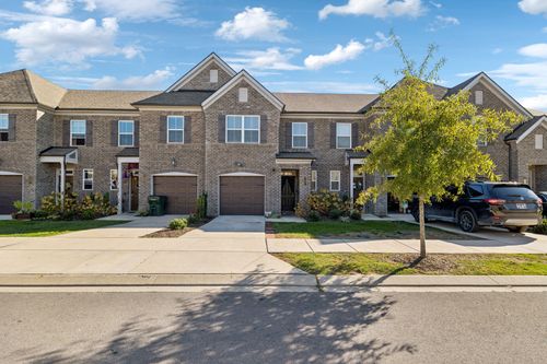 427 Deveron Dr, Gallatin, TN, 37066-3874 | Card Image