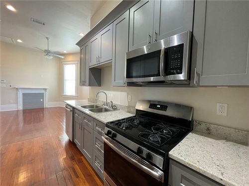 apt-3-2417 General Pershing St, New Orleans, LA, 70115-6262 | Card Image