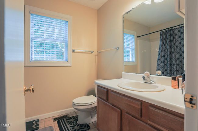 Hall Bath | Image 18