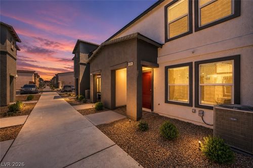 6109 Hibiscus Garden Street, North Las Vegas, NV, 89081 | Card Image