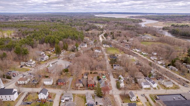 9 Swamscott St, House other with 6 bedrooms, 5 bathrooms and null parking in Newfields NH | Image 12