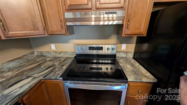 UNIT-402 - 105 Toxaway Views Dr, Condo with 2 bedrooms, 2 bathrooms and null parking in Lake Toxaway NC | Image 9