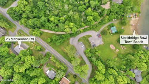 26 Mahkeenac Rd, Stockbridge, MA, 01262-9610 | Card Image