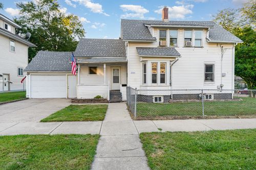 216 N May St, Aurora, IL, 60506-3820 | Card Image