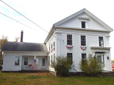 1830's Colonial on the historic Lebanon Green. | Image 1