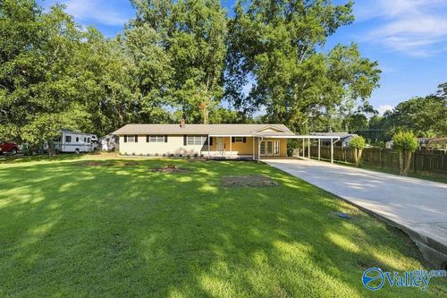 1105 Blountsville St Ne, Hanceville, AL, 35077-5677 | Card Image