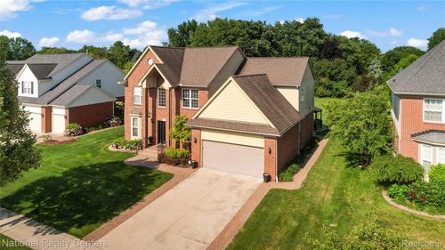 3717 Timbercrest Dr, Troy, MI, 48083-6814 | Card Image