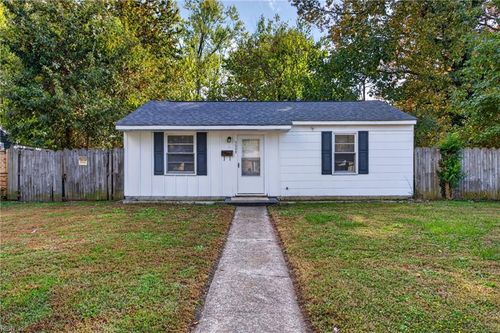 5009 81st St, Hampton, VA, 23605-3404 | Card Image