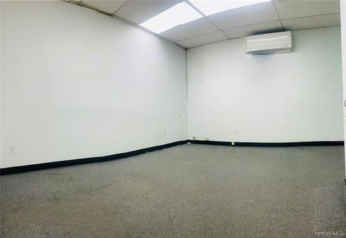 ste-301-136 Roosevelt Ave, Flushing, NY, 11354-5539 | Card Image