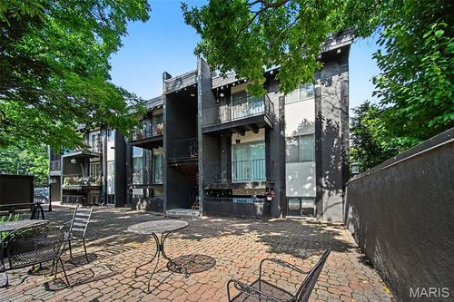14-809 W 40th Street, Kansas City, MO, 64111 | Card Image