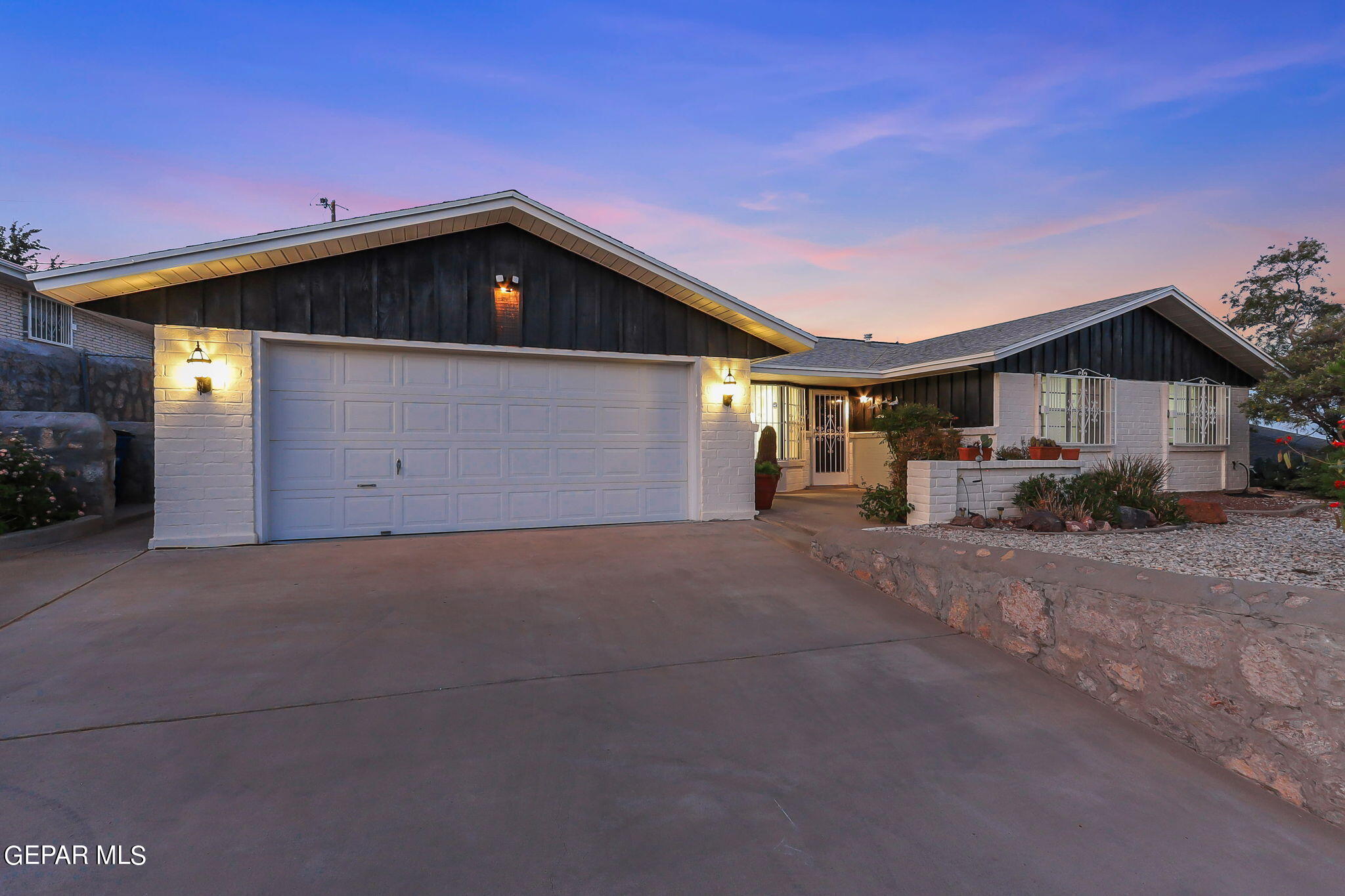 Sands Ave, El Paso, TX 79904