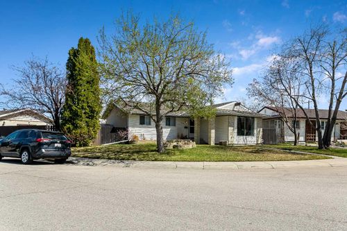 4971 Marcombe Road Ne, Calgary, AB, T2A4J5 | Card Image