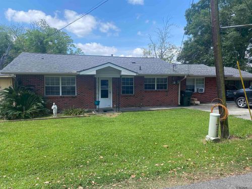 13557 W Leon St, Gonzales, LA, 70737 | Card Image