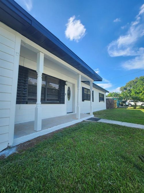8320 Dot Ln, Orlando, FL, 32809-7613 | Card Image
