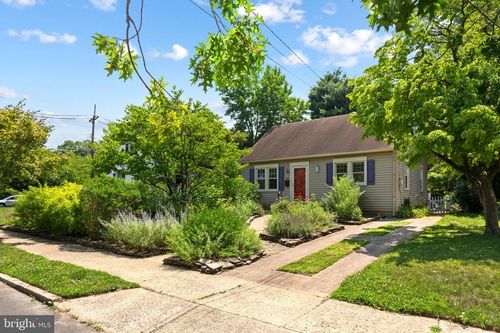 112 Cambridge Ave, HADDON TOWNSHIP, NJ, 08108-2303 | Card Image