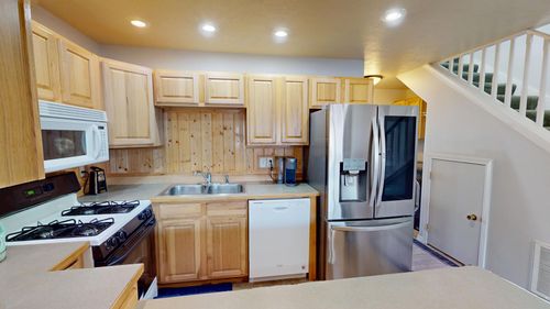 b-103 Alice Ave, Hamilton, MT, 59840-3151 | Card Image