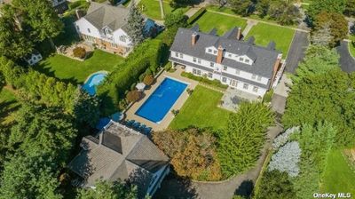 84 Third Street, House other with 7 bedrooms, 5 bathrooms and null parking in Garden City NY | Image 2