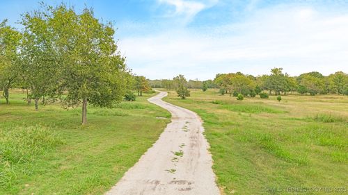 40 W 53rd Street, Tulsa, OK, 74126 | Card Image