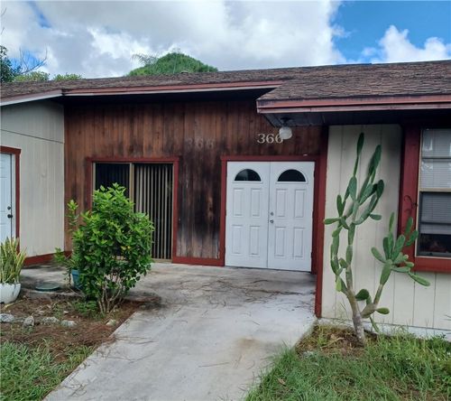366 Orange Ave, SEBASTIAN, FL, 32958-4038 | Card Image