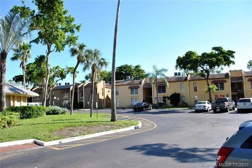 d-4533 Treehouse Ln, Tamarac, FL, 33319-2031 | Card Image