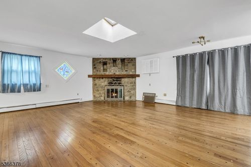 55 Furber Ave, Linden, NJ, 07036-3658 | Card Image