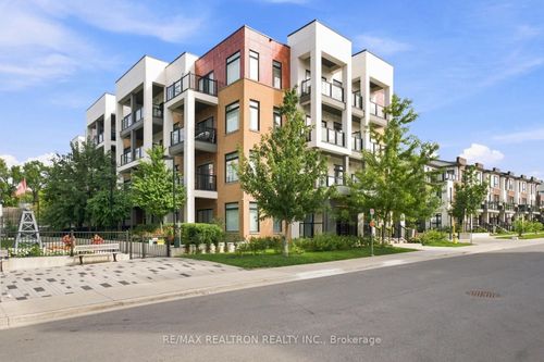 304-120 Canon Jackson Dr, York, ON, M6M0B8 | Card Image