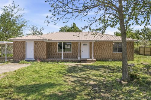 157 Church St, Ratliff City, OK, 73481-8043 | Card Image