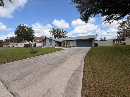 1210 Lady Elaine Dr, Valrico, FL, 33594-5822 | Card Image