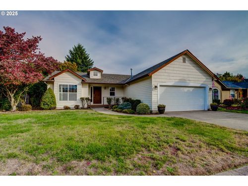 1537 Hummingbird Ln, Stayton, OR, 97383-9204 | Card Image