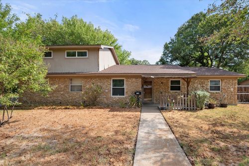 144 Nw Jill Ann Dr, Burleson, TX, 76028-5610 | Card Image