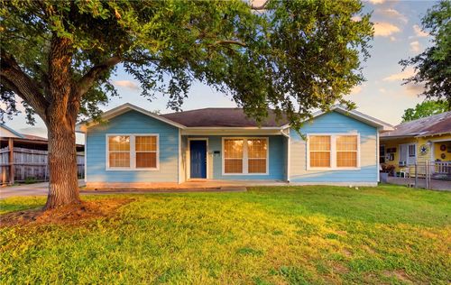 4525 Angela Dr, Corpus Christi, TX, 78416-2435 | Card Image