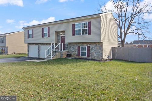 2120 Orange Street, YORK, PA, 17404 | Card Image