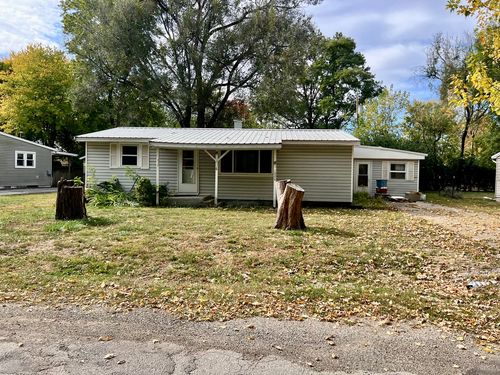 1006 S Pleasantview Dr, Tuscola, IL, 61953-2011 | Card Image